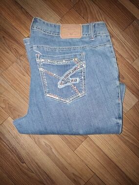 Amethyst Jeans Women's Light Blue Denim Jeans